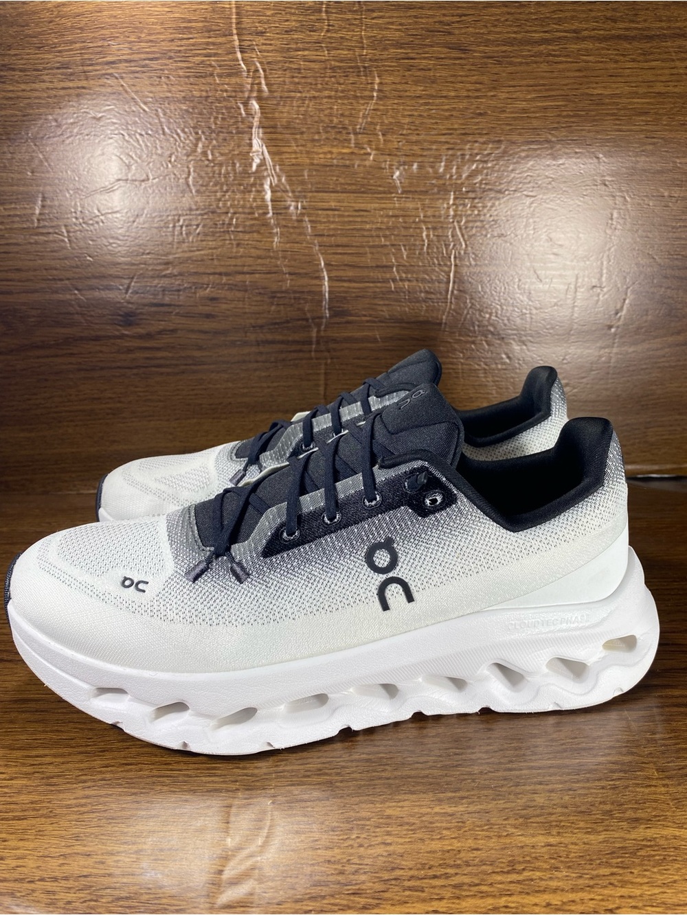 On Cloudtilt women’s shoe size 10 - Picture 5 of 11